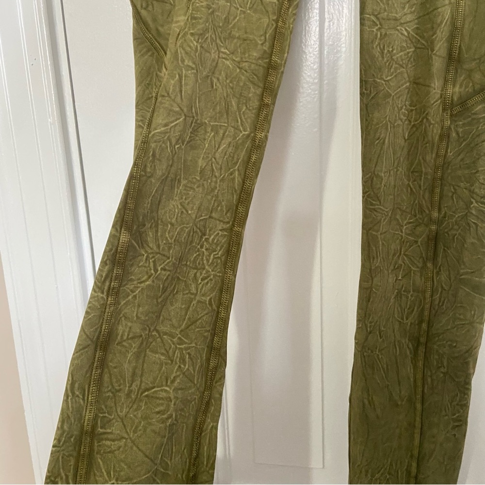 lululemon athletica Olive Green High-Rise Leggings - Picture 9 of 11